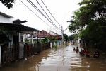 Warga Kompleks Dosen IKIP Dievakuasi