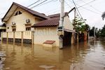 Warga Kompleks Dosen IKIP Dievakuasi