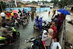 Kompleks Dosen IKIP Bekasi Banjir 2 Meter