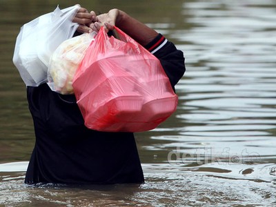 Kompleks Dosen IKIP Bekasi Banjir 2 Meter