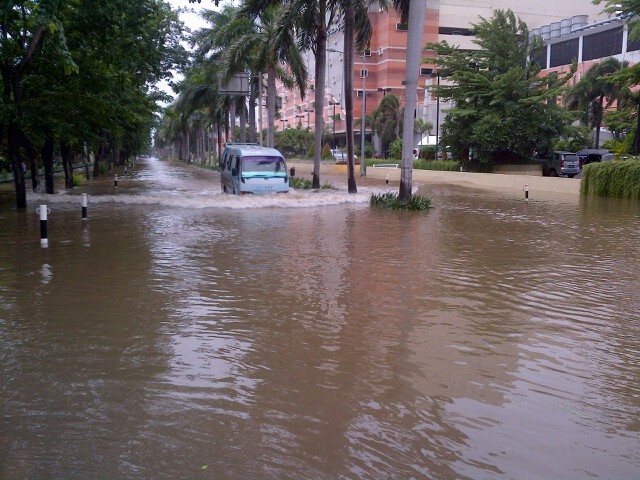 Penampakan Banjir di Kelapa Gading