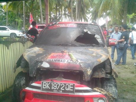 Mobil Kader Partai Aceh Rusak Parah Dibakar OTK