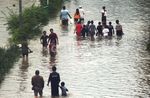 Akses Jalan Otista Kampung Melayu Putus