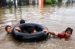 Akses Jalan Otista Kampung Melayu Putus