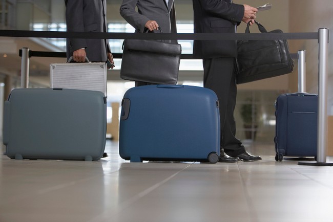 5 Jurus Jitu Bebas Antrean Saat Traveling