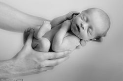 Menggemaskan! Ketika Bayi Berpose Saat Terlelap