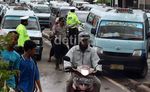 Hindari Banjir Kendaraan Lewati Jalur Busway