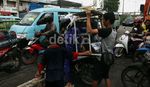 Hindari Banjir Kendaraan Lewati Jalur Busway