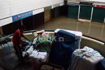 Banjir, Pedagang Pasar Cipulir Tak Berdagang