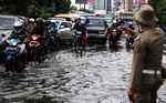 Jl Satria Raya Jakarta Barat Masih Tergenang