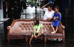 Jl Satria Raya Jakarta Barat Masih Tergenang