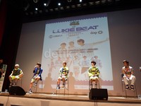 Setelah itu, LC9 yang beranggotakan King, J.Hyo, Ao, Eden, dan Jun naik ke atas panggung menampilkan lagu 'MAMA BEAT'.