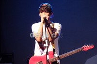 Tak mau kalah dengan LC9, LUNAFLY juga membawakan lagu Indonesia milik Afgan, yakni 'Jodoh Pasti Bertemu'.