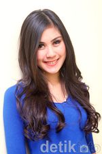 Mesranya Syahnaz dan Billy Bergandengan Tangan