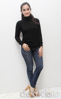 Tampil casual, Ayudia tetap cantik. Gus Mun/detikHOT.