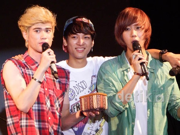 Konser Intim LUNAFLY dan LC9 di Jakarta