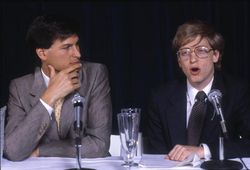 Mengintip Kemesraan Bill Gates & Steve Jobs
