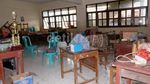 Sekolah Rusak Jadi Tempat Mengungsi