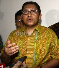 Anas memberikan keterangan pers usai sidang. Lamhot Aritonang/detikFoto.