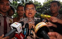 JK yang datang pukul 13.45 WIB itu mengaku diminta langsung oleh Sudjadnan. Lamhot Aritonang/detikFoto.