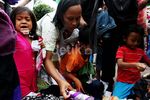 Pakaian Layak Pakai untuk Pengungsi
