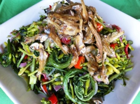 Makanan Berwarna Putih dan Pahit Pantang Disajikan Saat Imlek