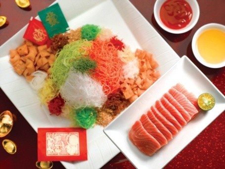 Mau Meracik Yu Sheng di Rumah? Siapkan Bahan-bahan Ini!