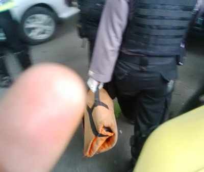 Densus 88 Amankan Benda Diduga Bom dari Rumah Ibu Dhoni