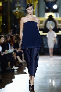 Stella McCartney. Spring/Summer 2014. Paris Fashion Week 2014. [Photo by Pascal Le Segretain/Getty Images]