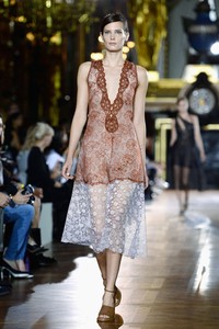 Stella McCartney. Spring/Summer 2014. Paris Fashion Week 2014. [Photo by Pascal Le Segretain/Getty Images]