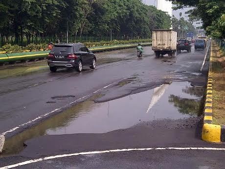 Banjir di Kemayoran Dekat PRJ Surut, Lalin Lancar