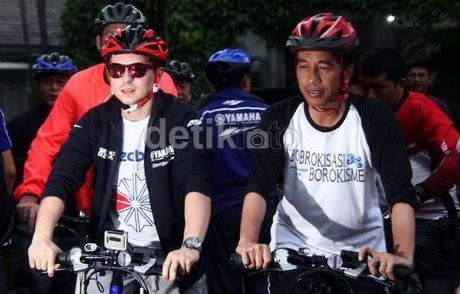 KPK Masih Kaji Kacamata Pemberian Pebalap Lorenzo ke Jokowi