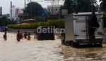 Jalan Angkasa Kemayoran Terendam 70 Cm