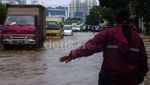 Jalan Angkasa Kemayoran Terendam 70 Cm