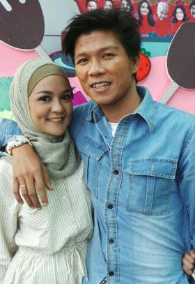 Istri Andhika Mahesa Lahirkan Bayi Laki-laki