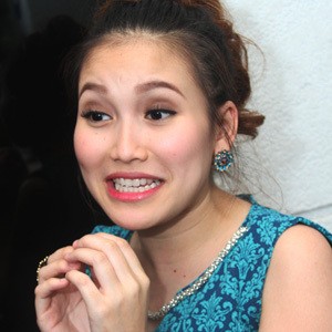 Mengapa Ayu Ting Ting Tak Kenalkan Anak ke Publik?
