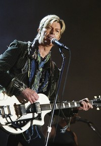 Musisi asal Inggris David Bowie juga sukses menempatkan namanya menjadi salah satu nominator lewat single 'The Stars (Are Out Tonight)'. Jo Hale/Getty Images.