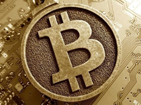 Uang Sakti Bitcoin, Bisa Buat Nonton Wanita Telanjang dan Berjudi di Las Vegas