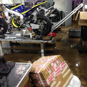 Bengkel Yamaha Tech3 Rusak Terendam Banjir
