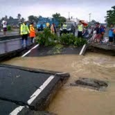Ada Jalan Ambles, Jalur Pantura Pamanukan Arah Jakarta Macet 10 Km Ada Jalan Ambles, Jalur Pantura Pamanukan Arah Jakarta Macet 10 Km