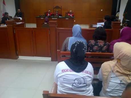 Sidang Cekcok Sampah, Yusnina dan Yayan Diminta Hakim Saling Memaafkan