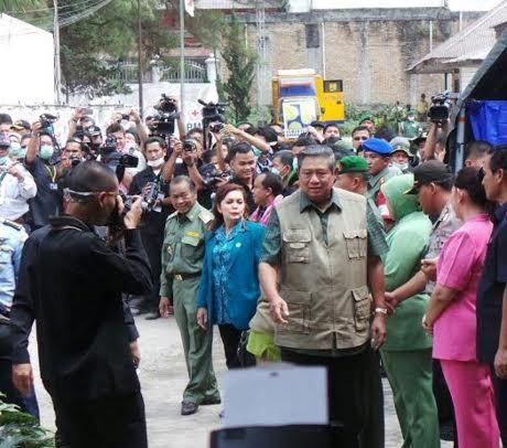 SBY Imbau Warga Mau Direlokasi dari Area Berbahaya Sinabung