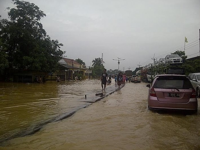 MS Hidayat: Banjir Bikin Industri Rugi Rp 100 Miliar/Hari