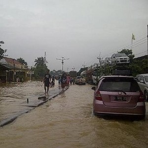 MS Hidayat: Banjir Bikin Industri Rugi Rp 100 Miliar/Hari