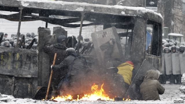Tiga Orang Tewas Dalam Aksi Unjuk Rasa di Ukraina