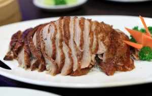 Inilah Rahasia Mengolah Bebek Peking Agar Kulitnya Crunchy dan Mengilat
