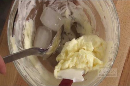 Ingin Bikin Poached Egg atau Buttermilk? Coba Cara Praktis Ini!