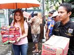 Siti Liza Beri Bantuan untuk Korban Banjir