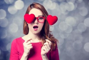Ini Akibatnya Kalau Terlalu Banyak Hormon Cinta
