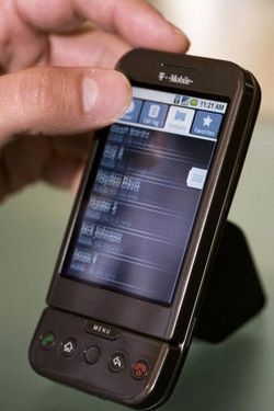 Napak Tilas Kelahiran Ponsel Android Pertama